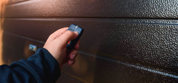 automatic door opener with remote control in Lutz