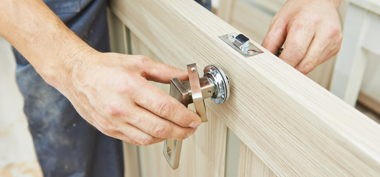 interior door repair Lutz